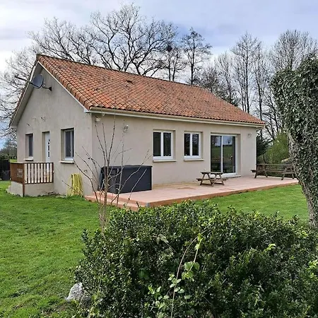 Holiday home Willow View Country Retreat, Fenery, Deux-sevres, Nouvelle-aquitaine *